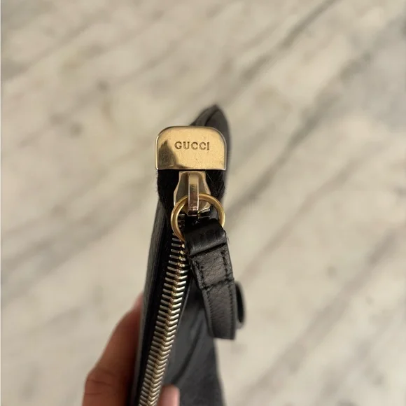 GUCCI BLACK LEATHER CLUTCH - Picture 6 of 6